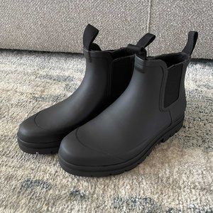 Everlane "The Rain Boot" in Black